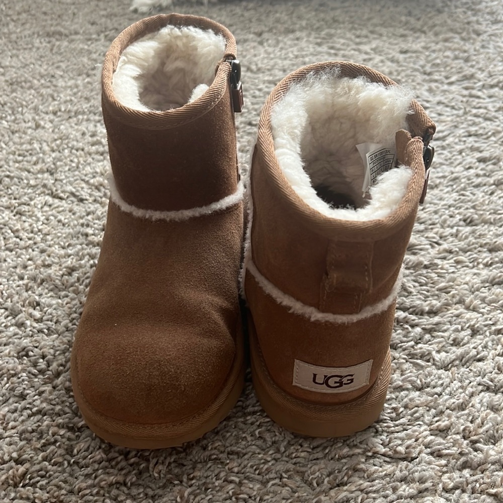 UGGs